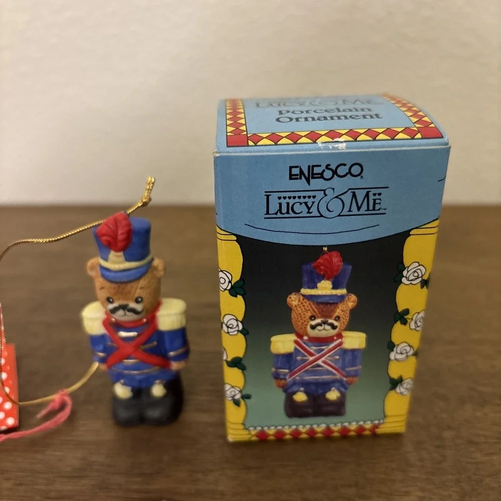 Enesco Lucy and Me Lucy Rigg Bear Nutcracker Toy Soldier Ornament 1988 Vtg NIB‎